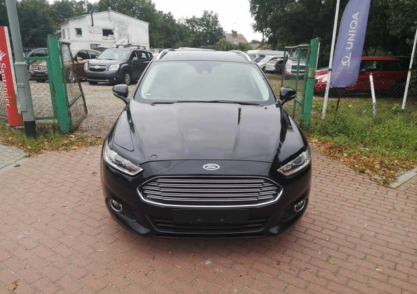 Ford Mondeo cena 47900 przebieg: 110000, rok produkcji 2016 z Brwinów małe 137